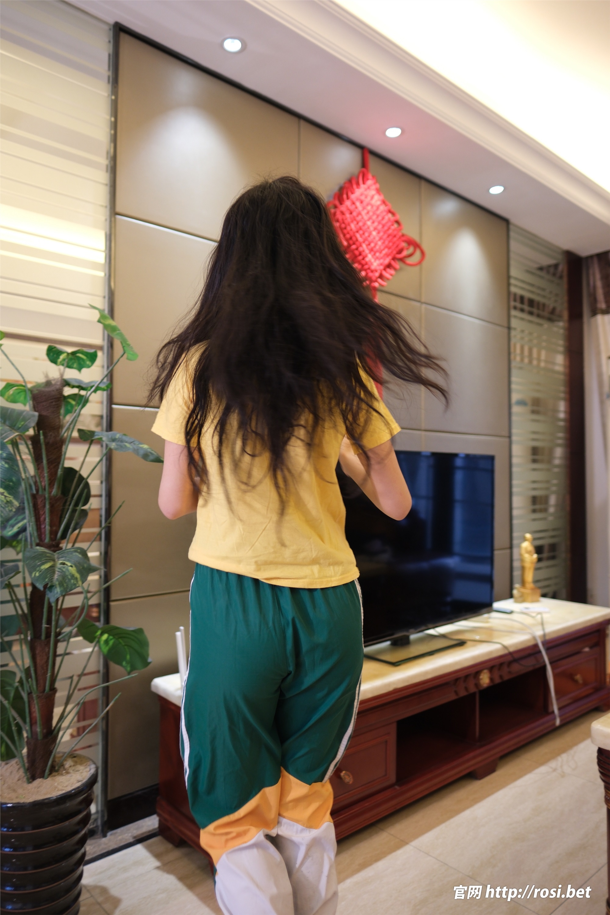 ROSI写真 2025.10.25 NO.5073